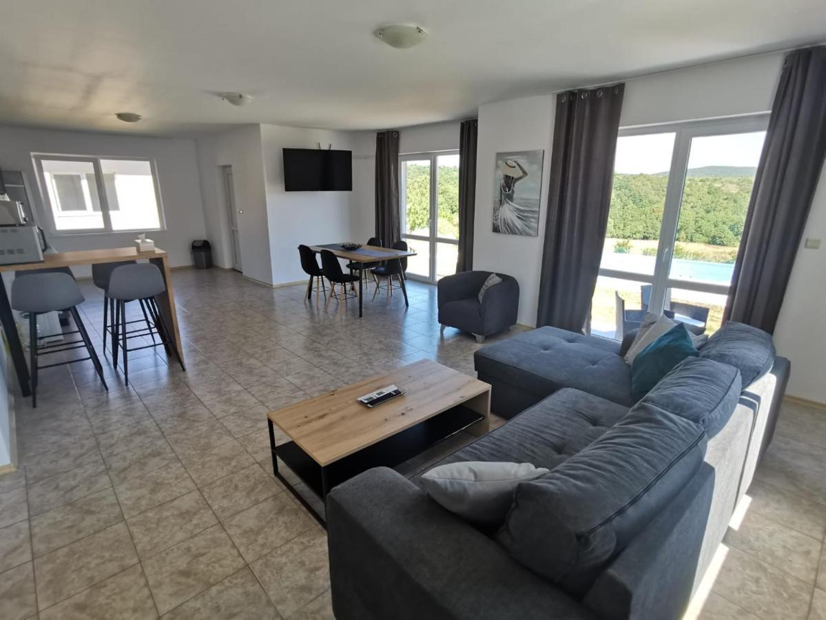 Villa Emine Banya  Zewnętrze zdjęcie